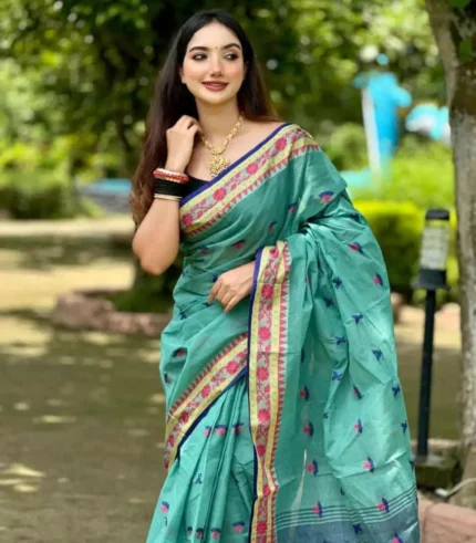 Elegant Traditional Look in Sea Green Silk Saree